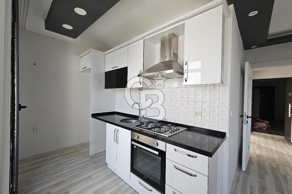 Altınova'da Yeni Kapalı Pazaryeri Karşısında Kiralık 2+1 Daire