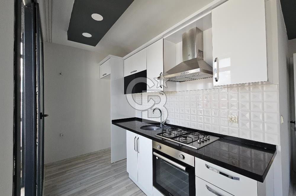 Altınova'da Yeni Kapalı Pazaryeri Karşısında Kiralık 2+1 Daire