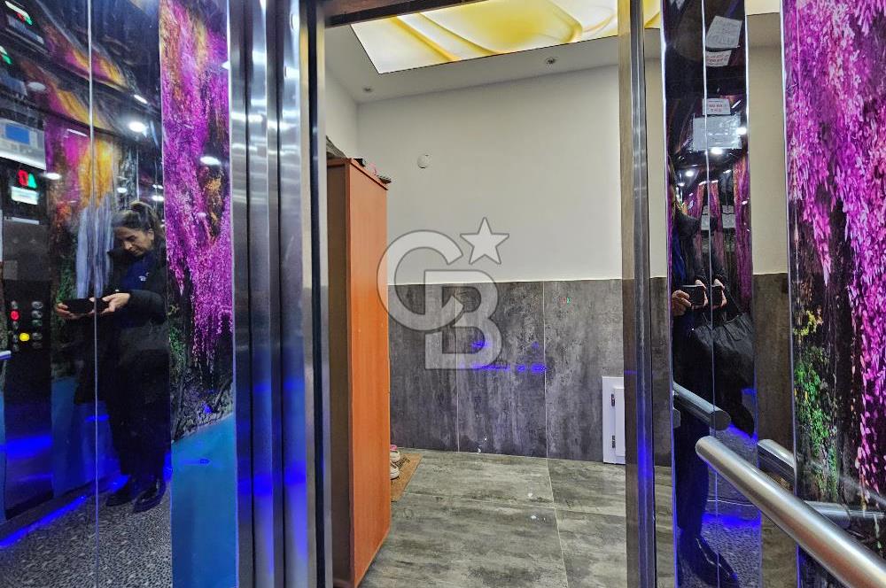 Altınova'da Yeni Kapalı Pazaryeri Karşısında Kiralık 2+1 Daire