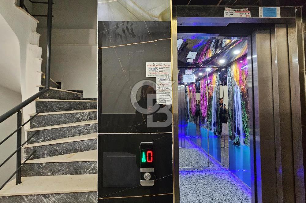 Altınova'da Yeni Kapalı Pazaryeri Karşısında Kiralık 2+1 Daire