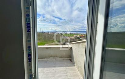 Lapseki Çardak'ta Boğaz ve Köprü Manzaralı Kiralık Bahçeli Villa