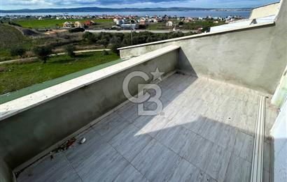 Lapseki Çardak'ta Boğaz ve Köprü Manzaralı Kiralık Bahçeli Villa