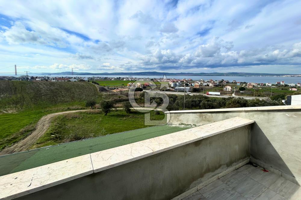 Lapseki Çardak'ta Boğaz ve Köprü Manzaralı Kiralık Bahçeli Villa