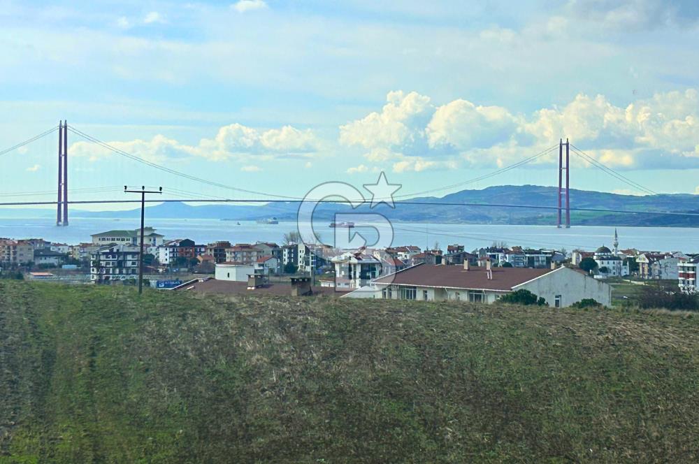 Lapseki Çardak'ta Boğaz ve Köprü Manzaralı Kiralık Bahçeli Villa