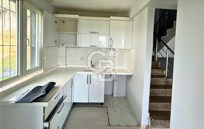 Lapseki Çardak'ta Boğaz ve Köprü Manzaralı Kiralık Bahçeli Villa