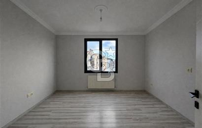 Altınova'da Yeni Kapalı Pazaryeri Karşısında Kiralık 2+1 Daire