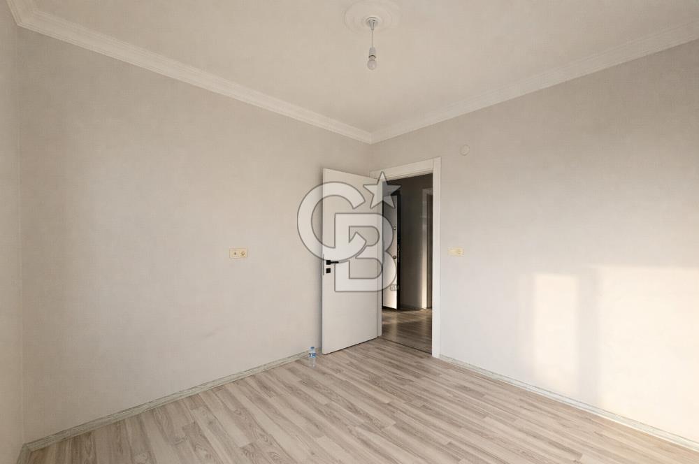 Altınova'da Yeni Kapalı Pazaryeri Karşısında Kiralık 2+1 Daire