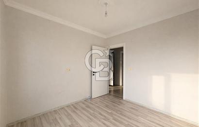 Altınova'da Yeni Kapalı Pazaryeri Karşısında Kiralık 2+1 Daire