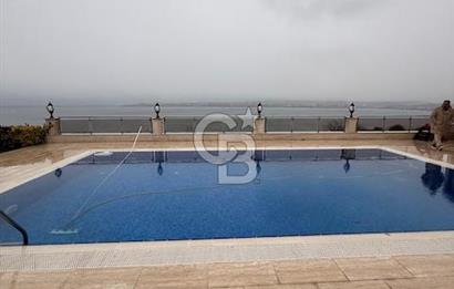 BEYLİKDÜZÜ GÜRPINAR MAH.DENİZ MANZARALI LÜX VİLLA