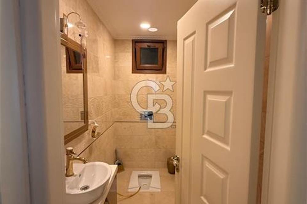 BEYLİKDÜZÜ GÜRPINAR MAH.DENİZ MANZARALI LÜX VİLLA