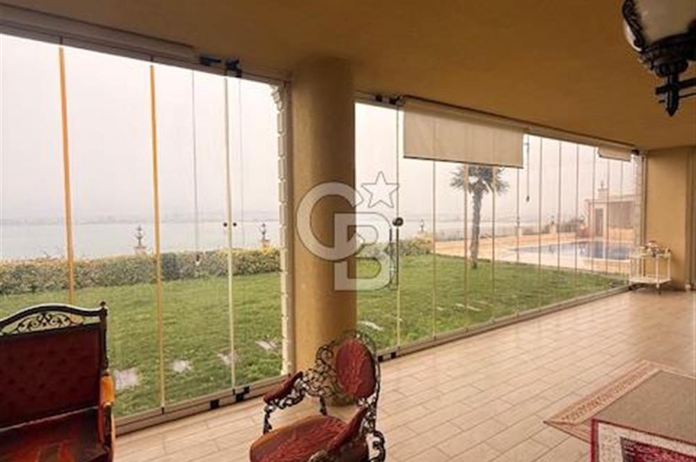 BEYLİKDÜZÜ GÜRPINAR MAH.DENİZ MANZARALI LÜX VİLLA