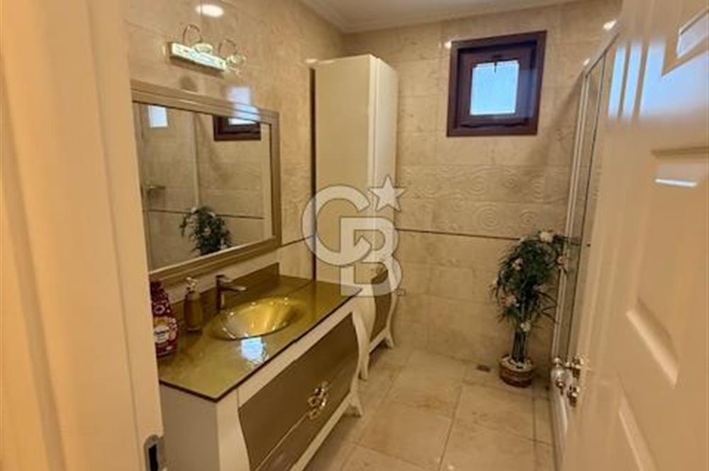 BEYLİKDÜZÜ GÜRPINAR MAH.DENİZ MANZARALI LÜX VİLLA