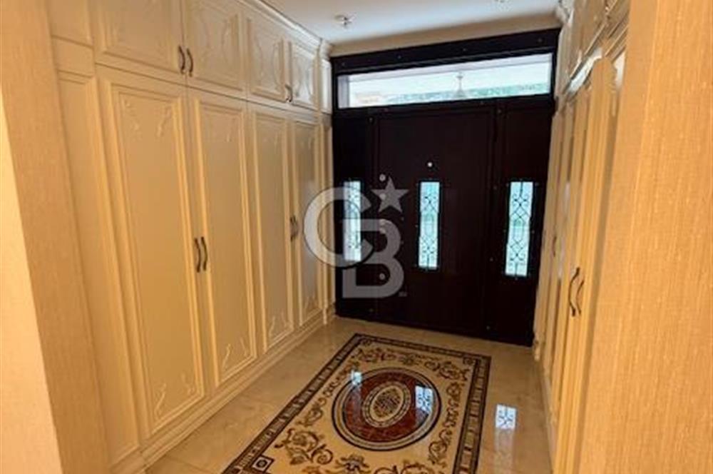 BEYLİKDÜZÜ GÜRPINAR MAH.DENİZ MANZARALI LÜX VİLLA