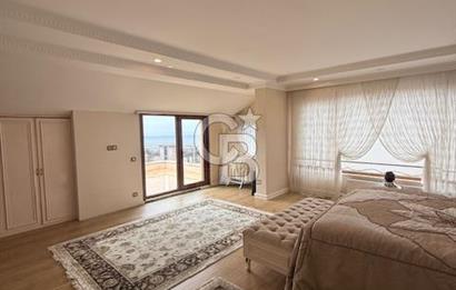 BEYLİKDÜZÜ GÜRPINAR MAH.DENİZ MANZARALI LÜX VİLLA