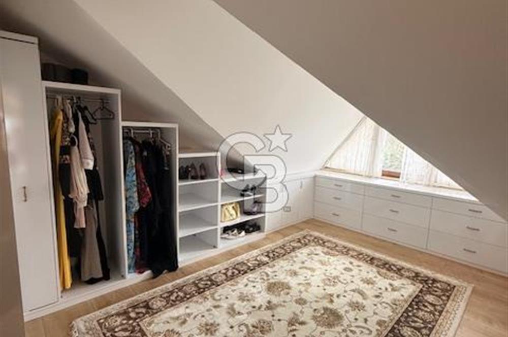 BEYLİKDÜZÜ GÜRPINAR MAH.DENİZ MANZARALI LÜX VİLLA