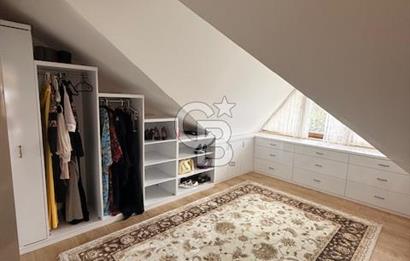 BEYLİKDÜZÜ GÜRPINAR MAH.DENİZ MANZARALI LÜX VİLLA