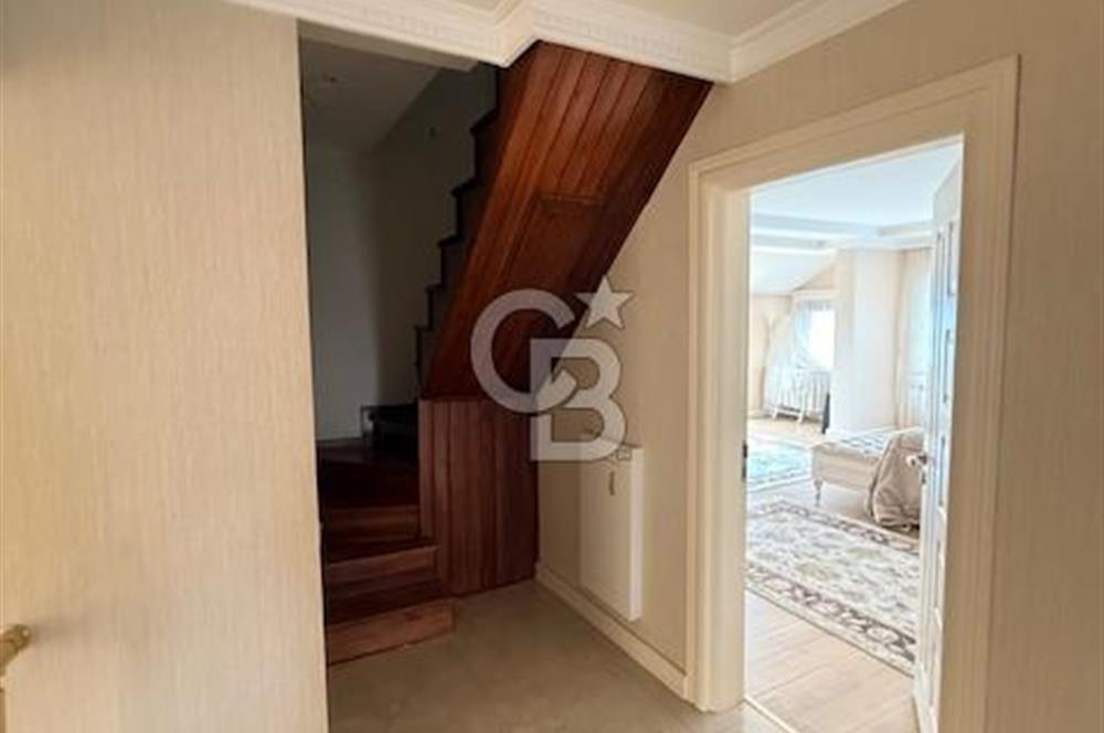 BEYLİKDÜZÜ GÜRPINAR MAH.DENİZ MANZARALI LÜX VİLLA