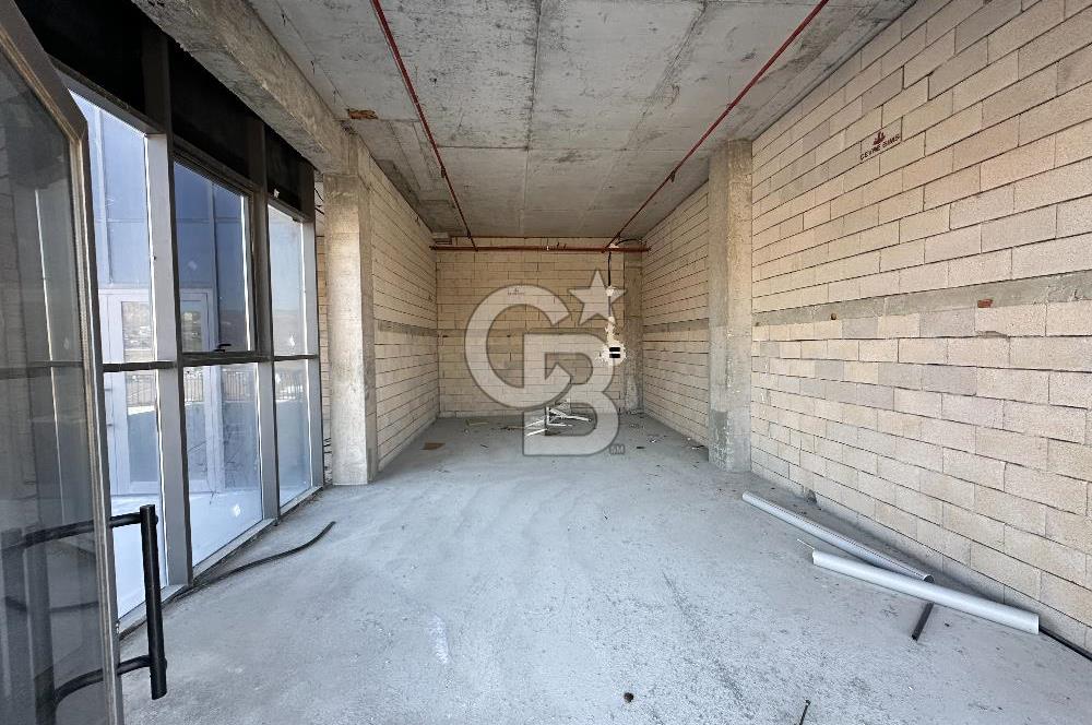 KARACAKAYA MEBUSKENT AVM'DE ÖNÜ AÇIK SATILIK DÜKKAN