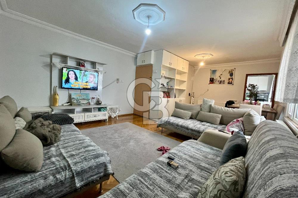 Küçükköy'de Sağlam Binada 140 m2, Geniş Teraslı Dubleks Daire