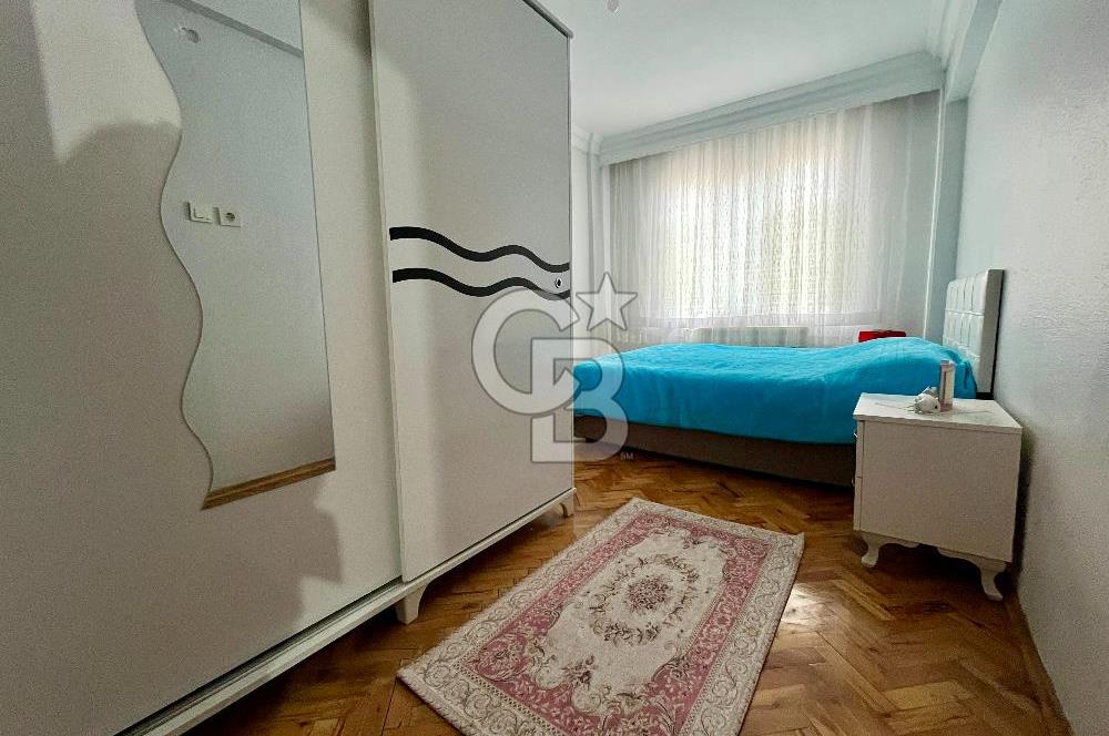 Küçükköy'de Sağlam Binada 140 m2, Geniş Teraslı Dubleks Daire