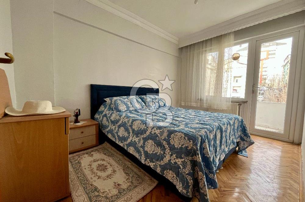 Küçükköy'de Sağlam Binada 140 m2, Geniş Teraslı Dubleks Daire