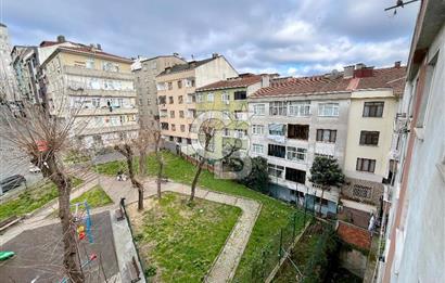 Küçükköy'de Sağlam Binada 140 m2, Geniş Teraslı Dubleks Daire