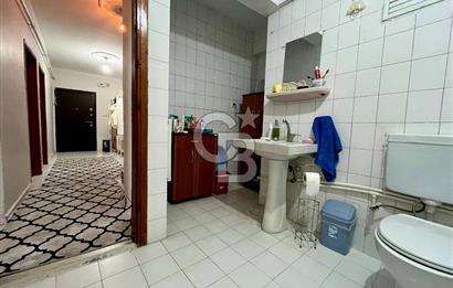 Küçükköy'de Sağlam Binada 140 m2, Geniş Teraslı Dubleks Daire