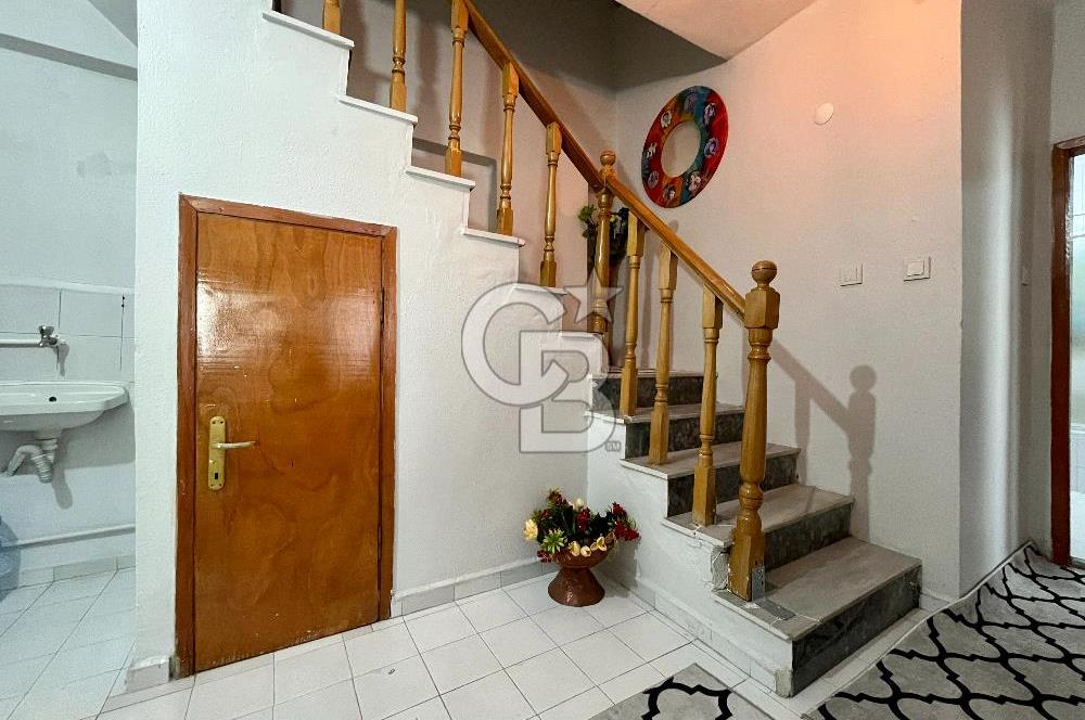 Küçükköy'de Sağlam Binada 140 m2, Geniş Teraslı Dubleks Daire