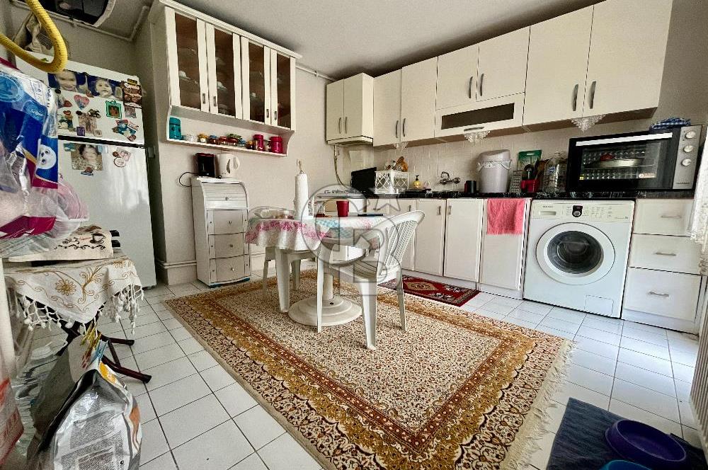 Küçükköy'de Sağlam Binada 140 m2, Geniş Teraslı Dubleks Daire