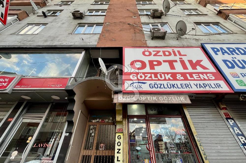 Küçükköy'de Sağlam Binada 140 m2, Geniş Teraslı Dubleks Daire