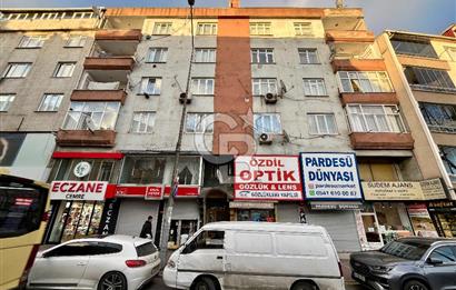 Küçükköy'de Sağlam Binada 140 m2, Geniş Teraslı Dubleks Daire