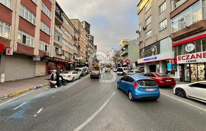 Küçükköy'de Sağlam Binada 140 m2, Geniş Teraslı Dubleks Daire