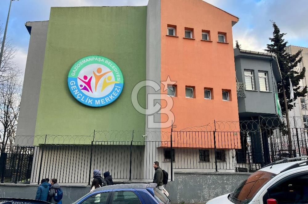 Küçükköy'de Sağlam Binada 140 m2, Geniş Teraslı Dubleks Daire