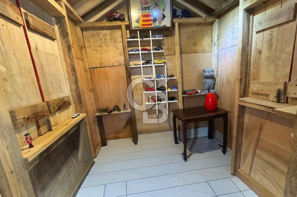 SATILIK DOĞAYLA İÇ İÇE SANATSAL TASARIMLI MÜSTAKİL VİLLA