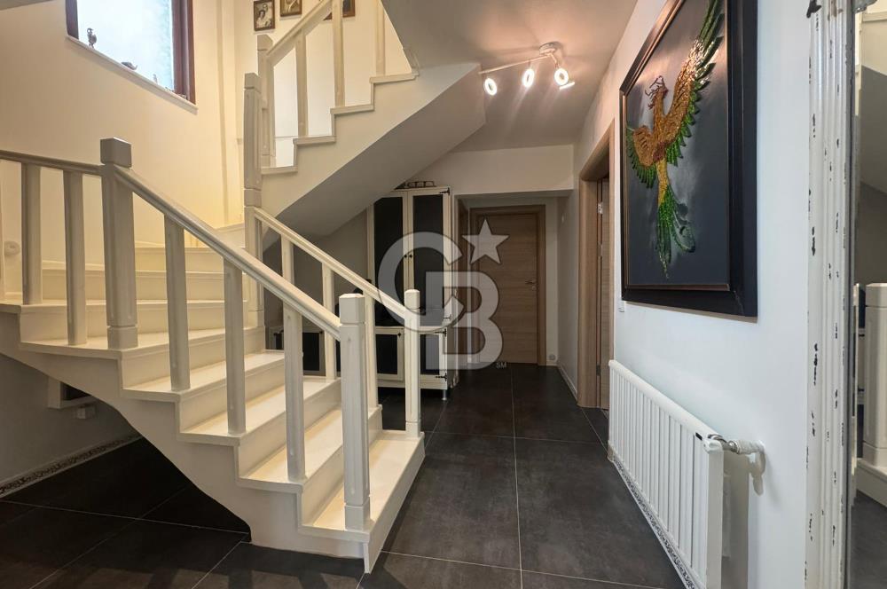 SATILIK DOĞAYLA İÇ İÇE SANATSAL TASARIMLI MÜSTAKİL VİLLA