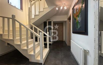 SATILIK DOĞAYLA İÇ İÇE SANATSAL TASARIMLI MÜSTAKİL VİLLA