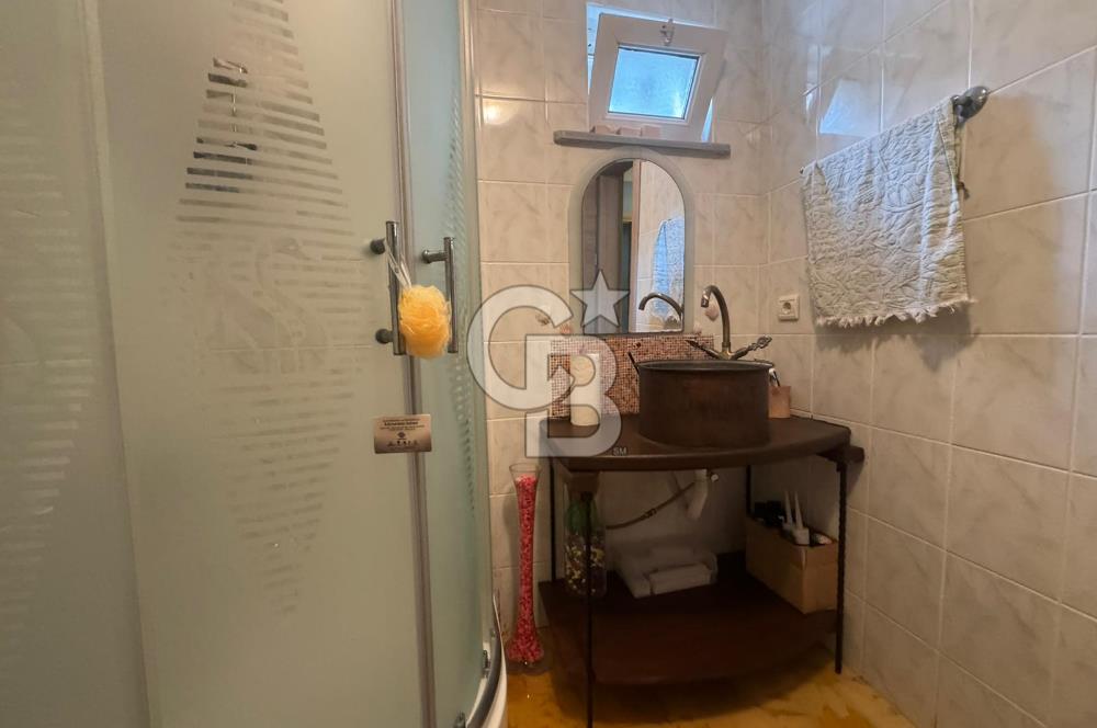 SATILIK DOĞAYLA İÇ İÇE SANATSAL TASARIMLI MÜSTAKİL VİLLA