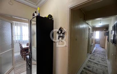 Karşıyaka Bostanlı Mahallesinde Sahile Yakın Satılık 2+1 Daire