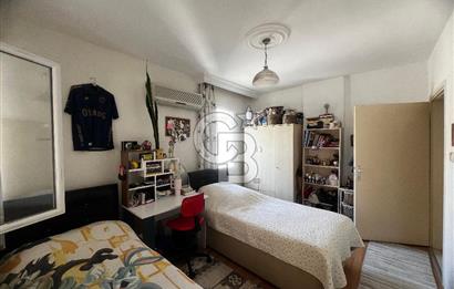 Karşıyaka Bostanlı Mahallesinde Sahile Yakın Satılık 2+1 Daire