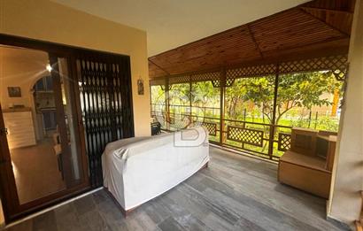 ÇANDARLI YILDIZKENT SİTESİ'NDE 3+1 BAHÇELİ VİLLA