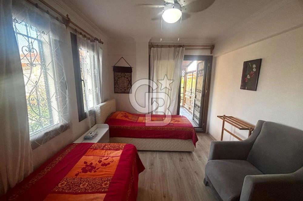 ÇANDARLI YILDIZKENT SİTESİ'NDE 3+1 BAHÇELİ VİLLA