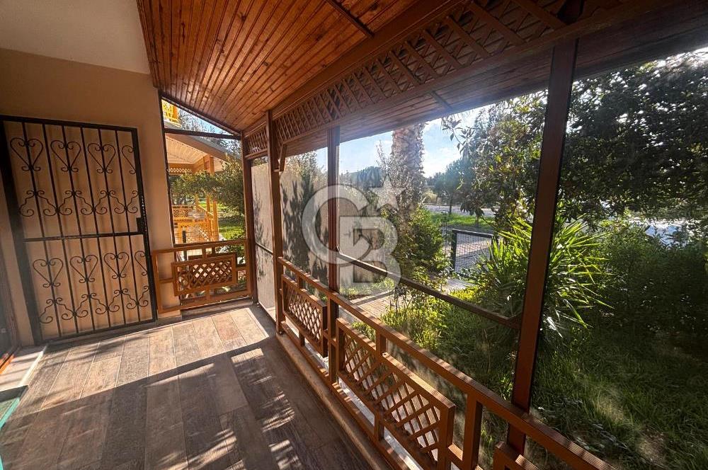 ÇANDARLI YILDIZKENT SİTESİ'NDE 3+1 BAHÇELİ VİLLA