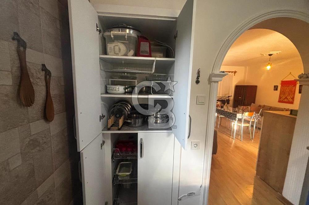 ÇANDARLI YILDIZKENT SİTESİ'NDE 3+1 BAHÇELİ VİLLA