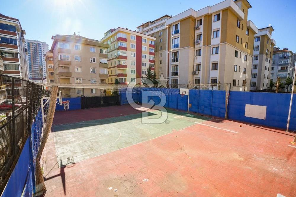 D100 Bağdat caddesi arasında bir çok iş koluna uygun bina