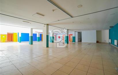 D100 Bağdat caddesi arasında bir çok iş koluna uygun bina