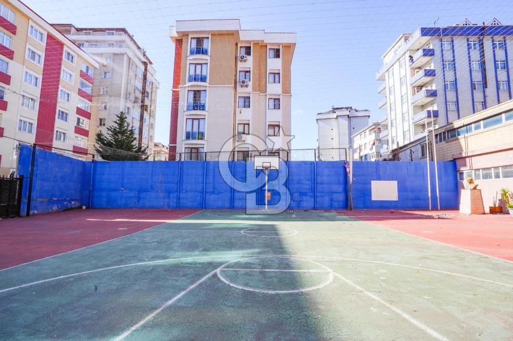 D100 Bağdat caddesi arasında bir çok iş koluna uygun bina