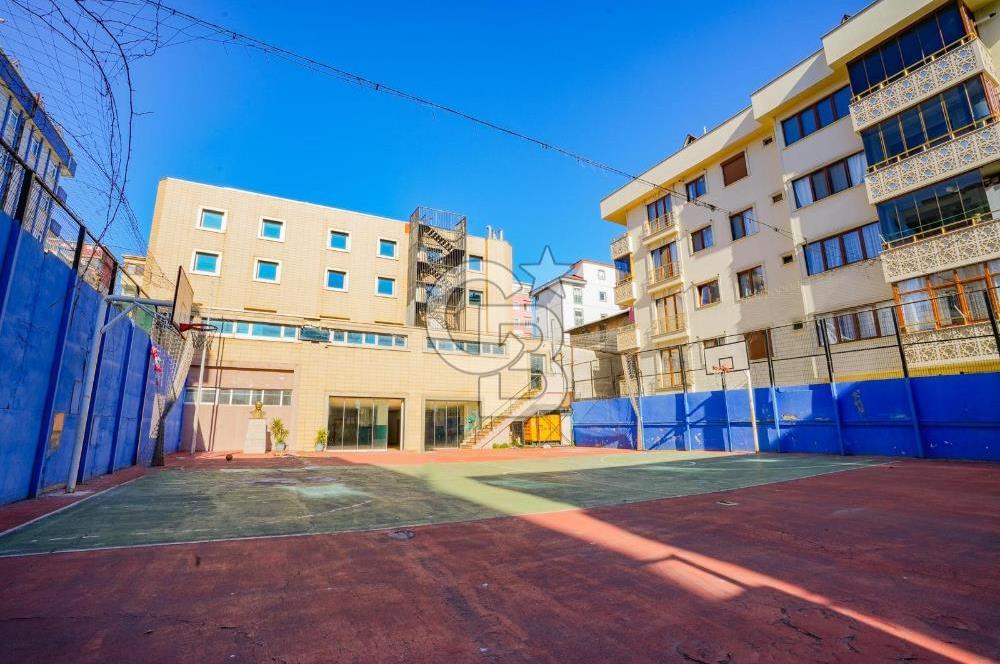 D100 Bağdat caddesi arasında bir çok iş koluna uygun bina