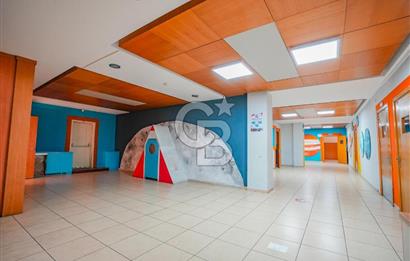 D100 Bağdat caddesi arasında bir çok iş koluna uygun bina