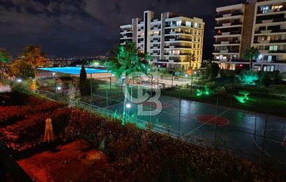 DELUXE ANTALYA'DA DAĞ VE DENİZ MANZARALI MUHTEŞEM DAİRE