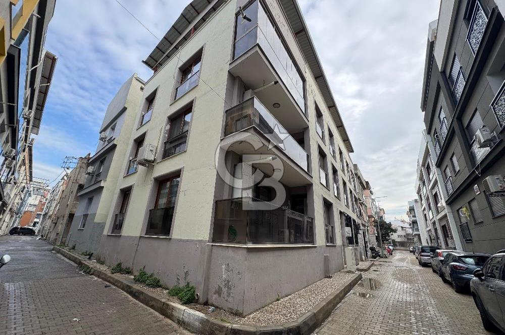 Örnekköy'de 3+1 Ebeveyn Banyolu Otoparklı Ara Kat Satılık Daire